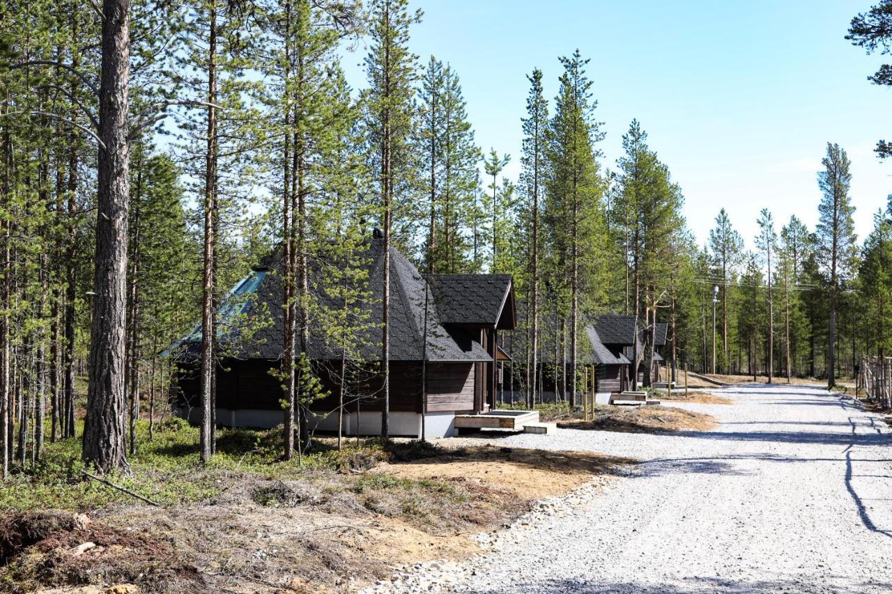 Aurora Village 4*